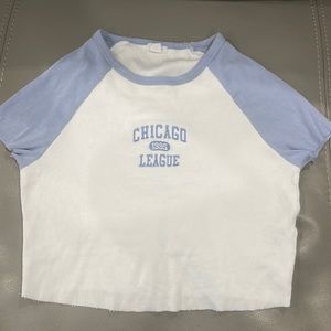 Cute crop top! Great quality and great conditions!